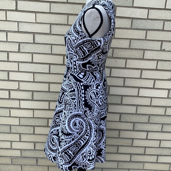 AB Studio Black White Paisley Design Fit & Flare Dress - Picture 3 of 11